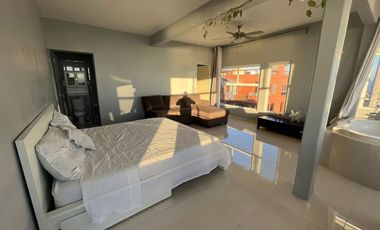 Oceanview Studio for rent with a jacuzzi tub at Costa Hermosa area near K38 surf