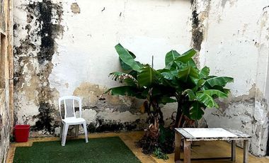 CASA EN VENTA EN AV.  HIDALGO EN LA COL. AMERICANA CON PROYECTO HOSTAL BOUTIQUE
