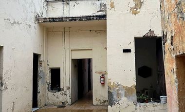 CASA EN VENTA EN AV.  HIDALGO EN LA COL. AMERICANA CON PROYECTO HOSTAL BOUTIQUE