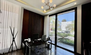 CASA EN VENTA DENTRO DE FRACCIONAMIENTO RESERVA REAL VALLE REAL ZAPOPAN