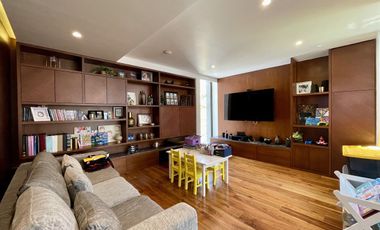CASA EN VENTA DENTRO DE FRACCIONAMIENTO RESERVA REAL VALLE REAL ZAPOPAN
