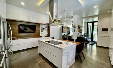 CASA EN VENTA DENTRO DE FRACCIONAMIENTO RESERVA REAL VALLE REAL ZAPOPAN