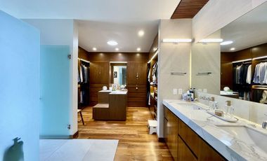CASA EN VENTA DENTRO DE FRACCIONAMIENTO RESERVA REAL VALLE REAL ZAPOPAN