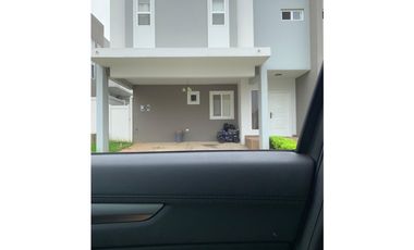 VENDO CASA PH VICTORIA BRISAS DEL GOLF