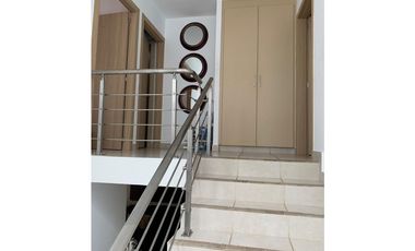 VENDO CASA PH VICTORIA BRISAS DEL GOLF