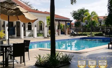 Venta de Casa Marsella Esquinera con CBE Quintas de Versalles