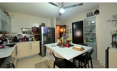 Venta de Apartamento en Costa del Este PH Costa Real