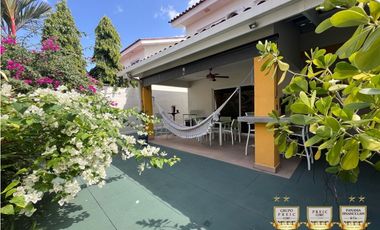 Venta de Casa Marsella Plus  Esquinera en Reserva de Versalles
