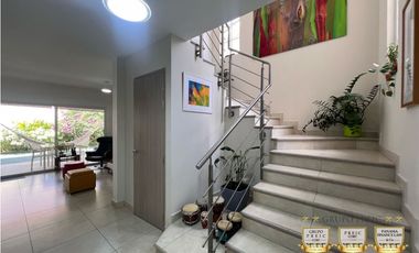 Venta de Casa Marsella Plus  Esquinera en Reserva de Versalles