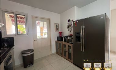 Venta de Casa Marsella Plus  Esquinera en Reserva de Versalles