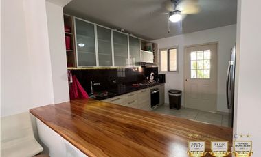Venta de Casa Marsella Plus  Esquinera en Reserva de Versalles