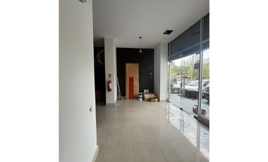 LA PULIDA / LOCAL COMERCIAL / PLANTA BAJA / 79M2