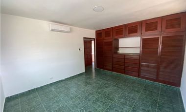 LAS CUMBRES / 790M2 /  PISCINA / TERRAZA / 4 HABITACIONES