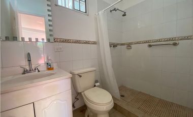 LAS CUMBRES / 790M2 /  PISCINA / TERRAZA / 4 HABITACIONES