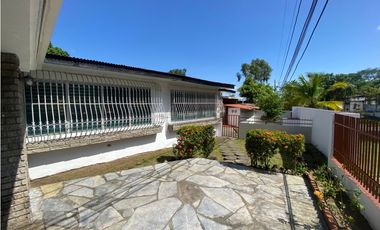 LAS CUMBRES / 790M2 /  PISCINA / TERRAZA / 4 HABITACIONES