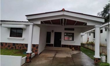 ALQUILO CASA EN ARRAIJAN ECOGARDENS 3R