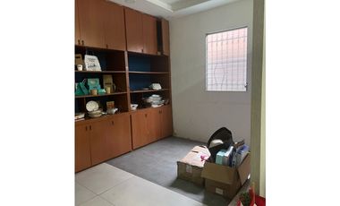 LOCAL COMERCIAL / CARRASQUILLA  / 512M2 / BODEGA