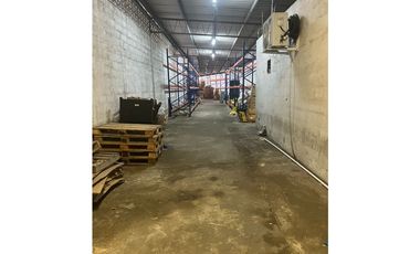 LOCAL COMERCIAL / CARRASQUILLA  / 512M2 / BODEGA