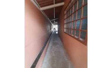 VENDO CASA EN LA CHORRERA VALLE DORADO 4R