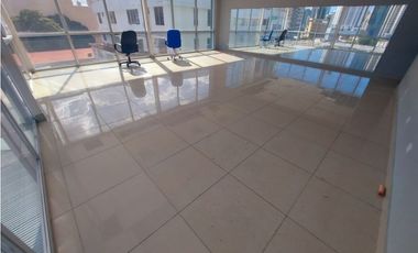 ALQUILER OFICINA CON VISTA A LA CIUDAD