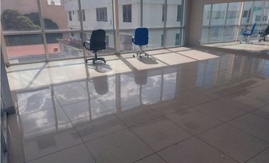 ALQUILER OFICINA CON VISTA A LA CIUDAD