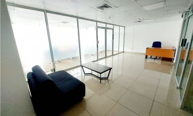ALQUILER OFICINA CÉNTRICA Y MODERNA EN EL CARMEN
