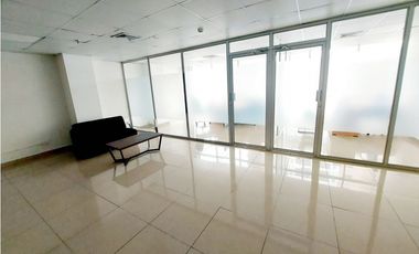 ALQUILER OFICINA CÉNTRICA Y MODERNA EN EL CARMEN