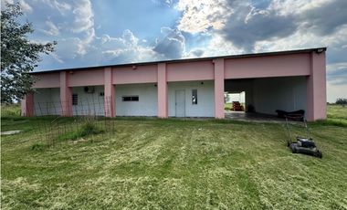 Vendo Casa en Lote de 3 Has en Herrera, Entre Ríos.