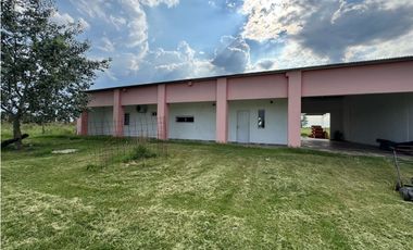 Vendo Casa en Lote de 3 Has en Herrera, Entre Ríos.