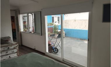 PH  4 AMB. primer piso por escalera - AV. LIBERTAD 3547 - LA PERLA