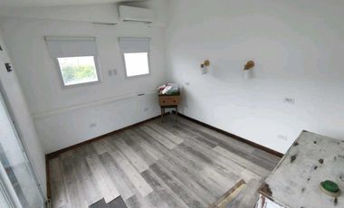 PH  4 AMB. primer piso por escalera - AV. LIBERTAD 3547 - LA PERLA