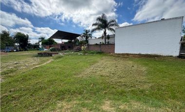 Vendo Casa en Frente a la Plaza de Pronunciamiento, Entre Ríos.