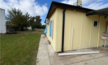Vendo Casa en Frente a la Plaza de Pronunciamiento, Entre Ríos.