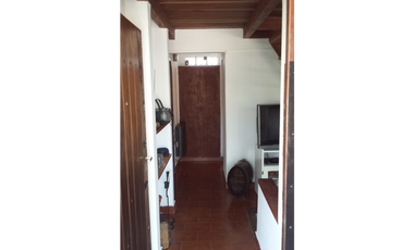 CHALET EN EXCELENTE UBICACION