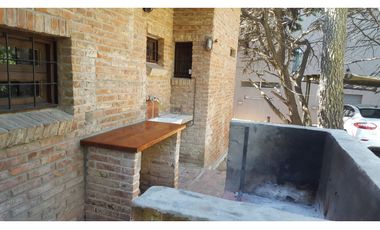CHALET EN EXCELENTE UBICACION