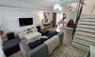 Departamento Tipo Casa en venta en Lanus Oeste