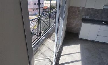 Departamento en alquiler en Villa Luzuriaga