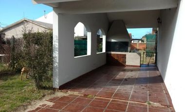 Casa para 2 Familias en venta en Mar del Tuyu