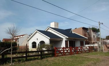 Casa para 2 Familias en venta en Mar del Tuyu