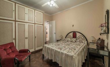 Casa 4 amb lote propio con jardin, fondo y pileta