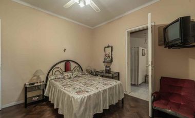 Casa 4 amb lote propio con jardin, fondo y pileta