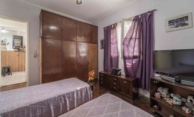 Casa 4 amb lote propio con jardin, fondo y pileta