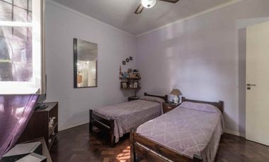 Casa 4 amb lote propio con jardin, fondo y pileta