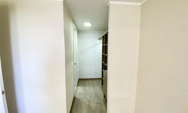 Departamento en Venta en Barrio Universitario / Metro Toesca / 2D 2B E y B en Santiago