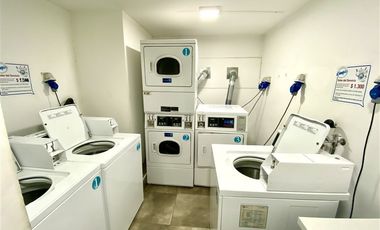 Departamento en Venta en Barrio Universitario / Metro Toesca / 2D 2B E y B en Santiago