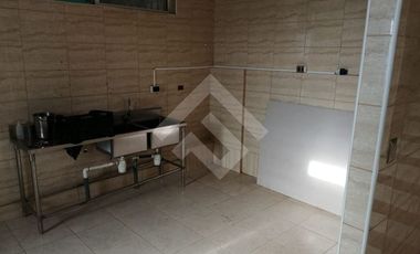 Local Comercial en Arriendo en a pasos de la Clínica Los Andes