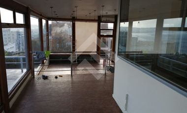 Local Comercial en Arriendo en a pasos de la Clínica Los Andes