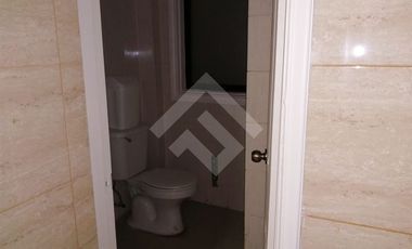 Local Comercial en Arriendo en a pasos de la Clínica Los Andes