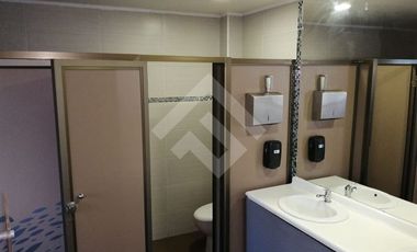 Local Comercial en Arriendo en a pasos de la Clínica Los Andes