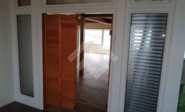 Local Comercial en Arriendo en a pasos de la Clínica Los Andes